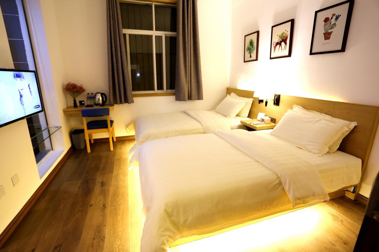 Aesthetic Design Of Ancient Town Hotel Дали Екстериор снимка