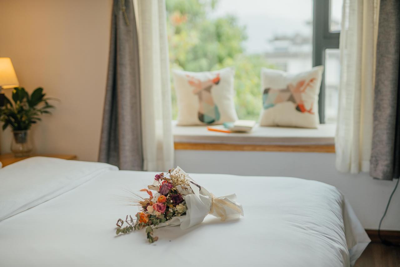 Aesthetic Design Of Ancient Town Hotel Дали Екстериор снимка
