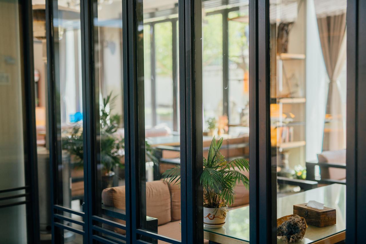 Aesthetic Design Of Ancient Town Hotel Дали Екстериор снимка